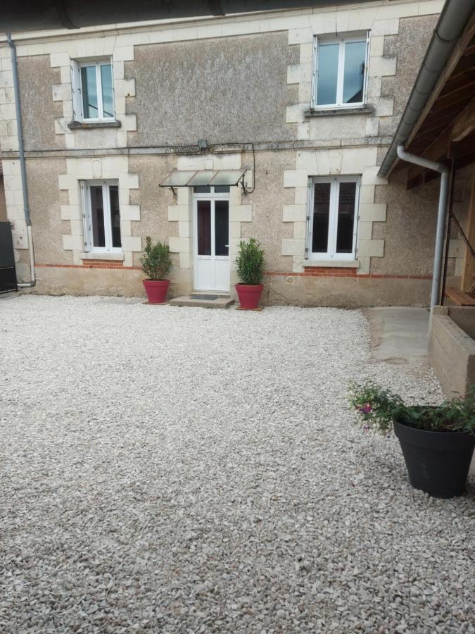 Maison De Bourg Paisible Parcay-sur-Vienne Eksteriør billede