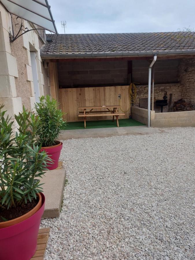 Maison De Bourg Paisible Parcay-sur-Vienne Eksteriør billede